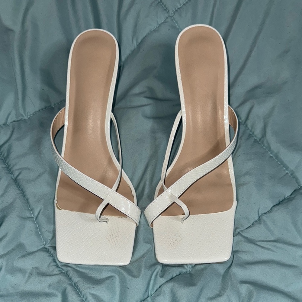 Elegant White Strappy Women's Heels